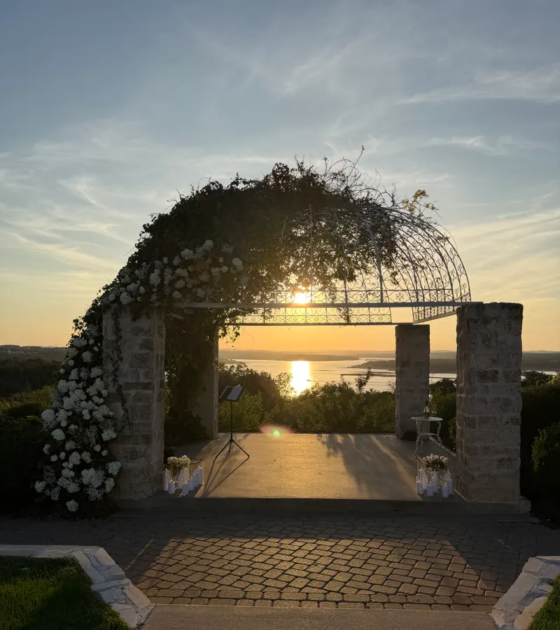 The Noble Strings at Vintage Villas — Austin, TX
